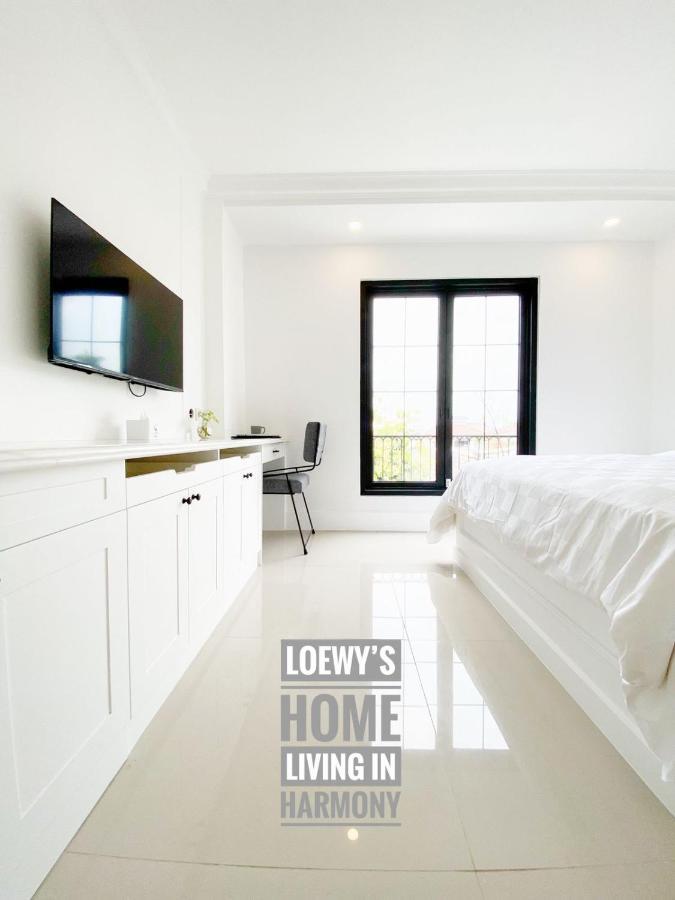 Loewys Home Tanjung Duren Jakarta Barat Exterior photo