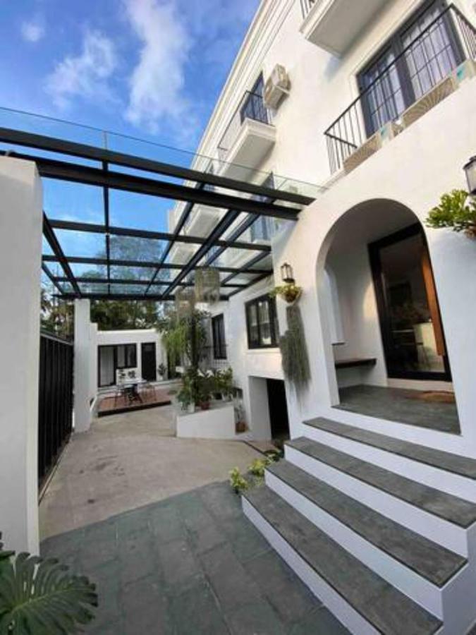 Loewys Home Tanjung Duren Jakarta Barat Exterior photo